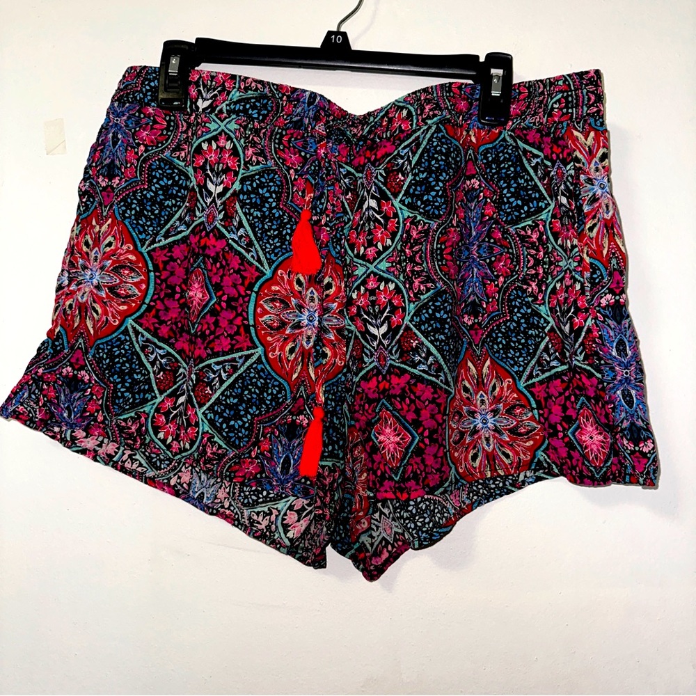 Flowy Gap Shorts Large